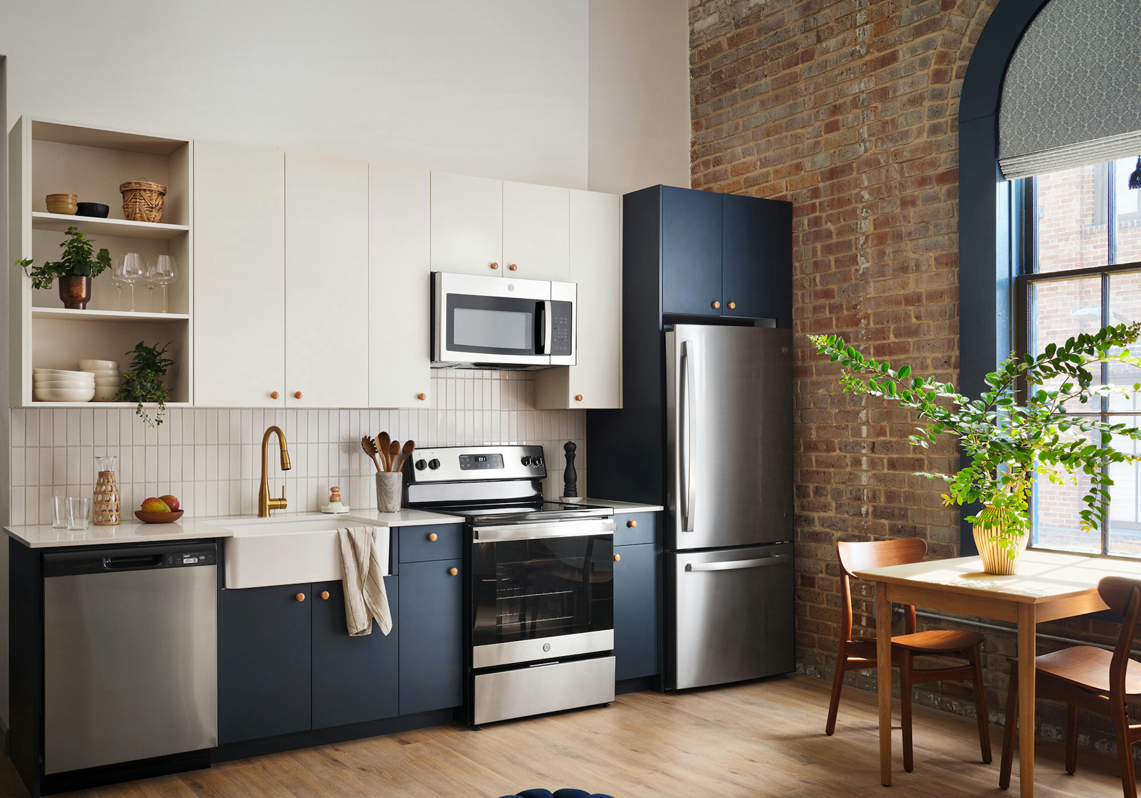 Warehouse apartment kitchen Fully furnished kitchen